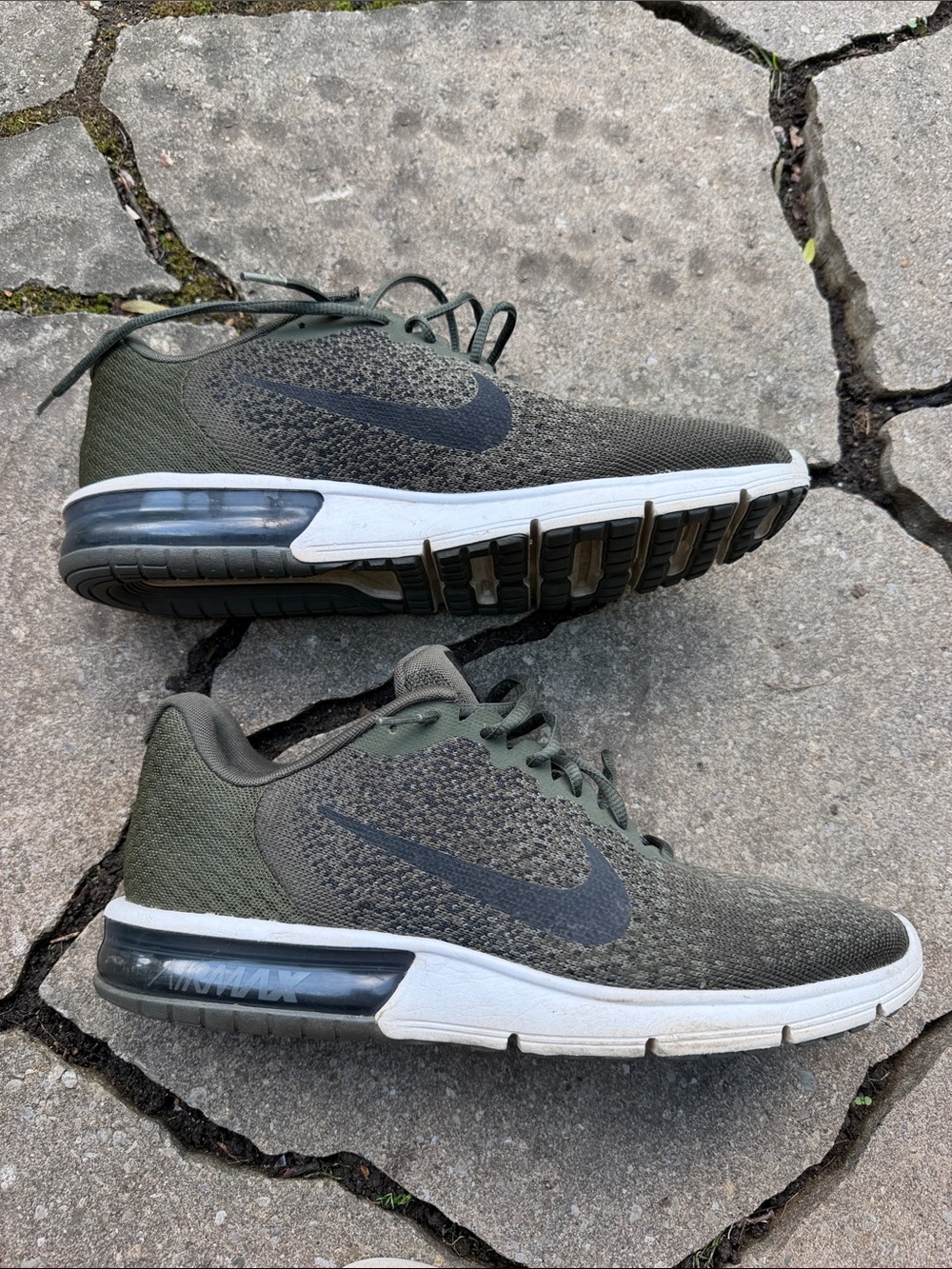 Nike Men's Olive/Black Air Max Knit Running Sneakers